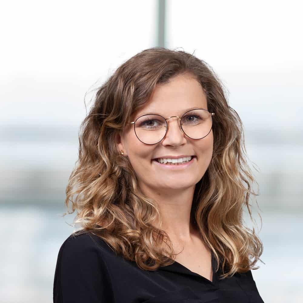 EY Law Juristin Emma Hopfgartner Salzburg rechtsanwaltskanzlei EY