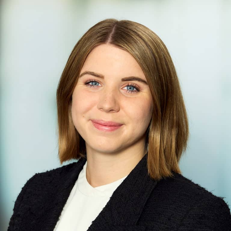 Mag. Katharina Oppitz gesellschaftsrechtt Verträge EY law
