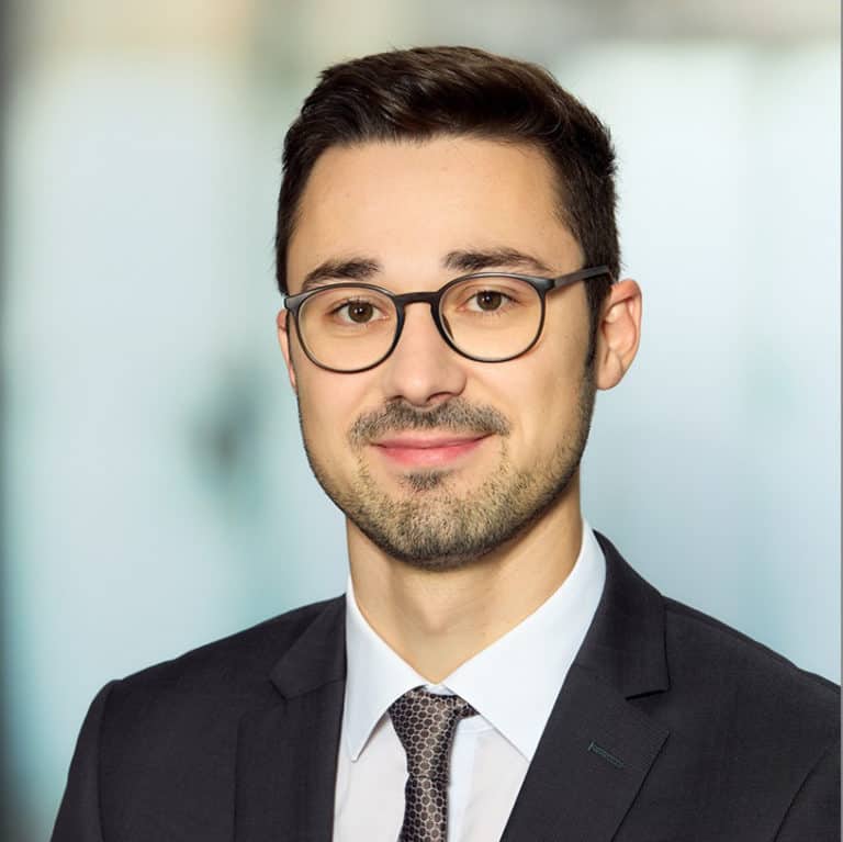 Martin Team Legal Associate EY Law Wirtschaftsrechtskanzlei Corporate Business Law Rechtsanwaltsanwärter