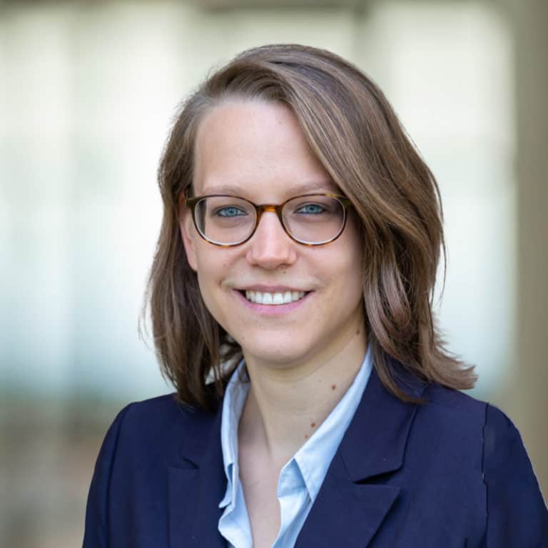 Katharina Daberbnig EY Law Rechtsanwältin