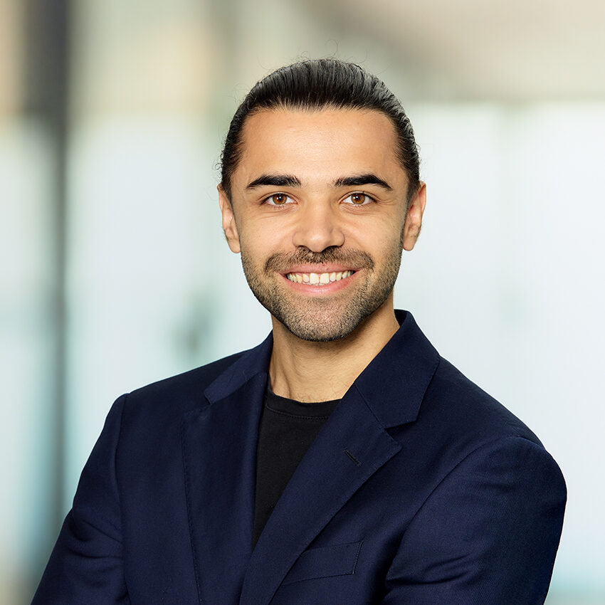 Thomas Por EY Law New Technologies