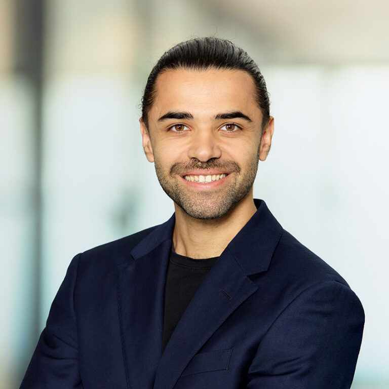 Thomas Por  EY Law New Technologies