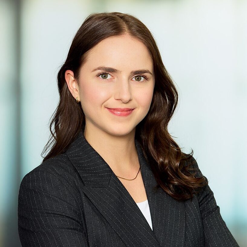 Angelina Flatz, Rechtsanwaltsanwärterin EY Law Pelzmann Gall Größ Rechtsanwälte M&A Unternehmensrecht