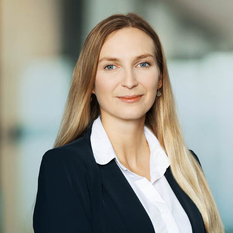 Porträtfoto von Marija Tosic, Rechtsanwältin bei EY Law