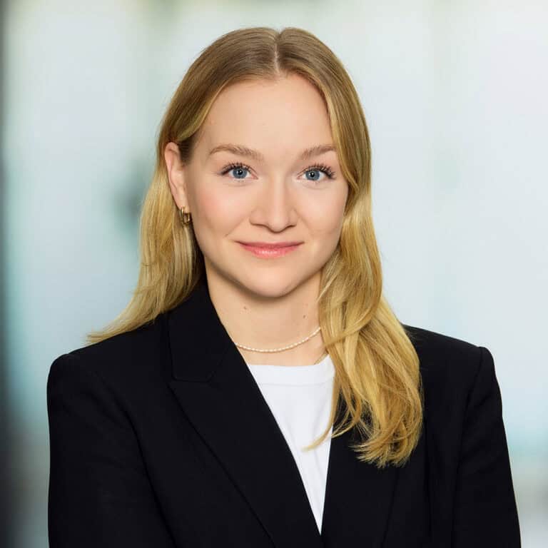 Porträtfoto von Nina Weissinger