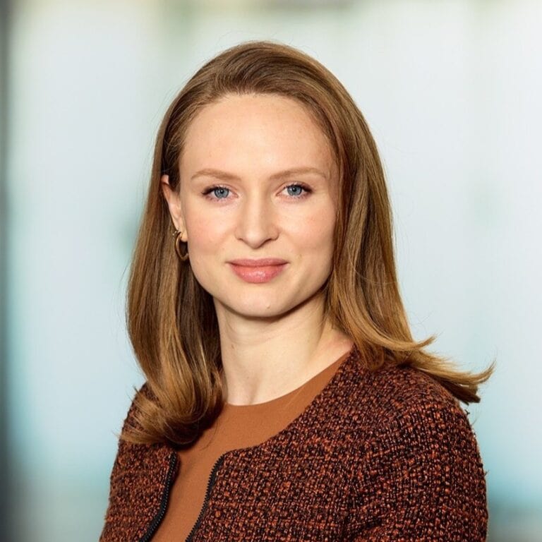 Porträtfoto von Julia Kienast